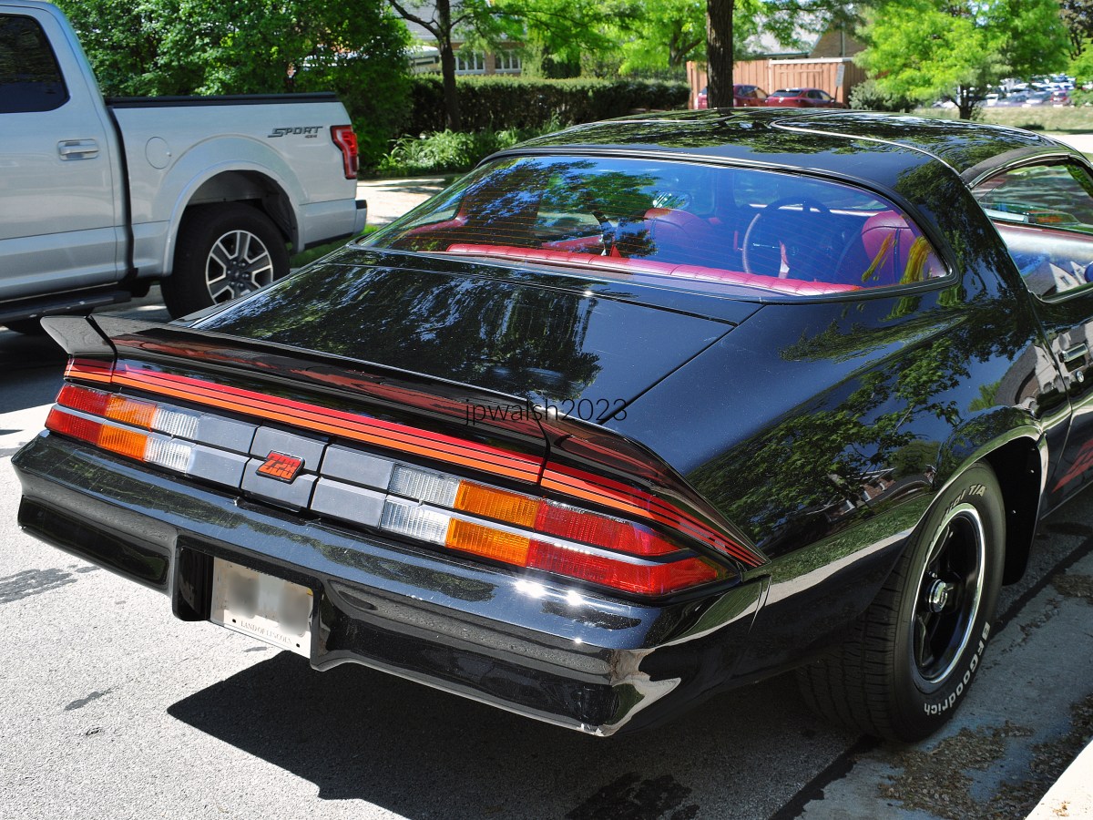 My Street Photography. GENERAL MOTORS: CHEVROLET CAMARO (1967-2002; 2010-2014).