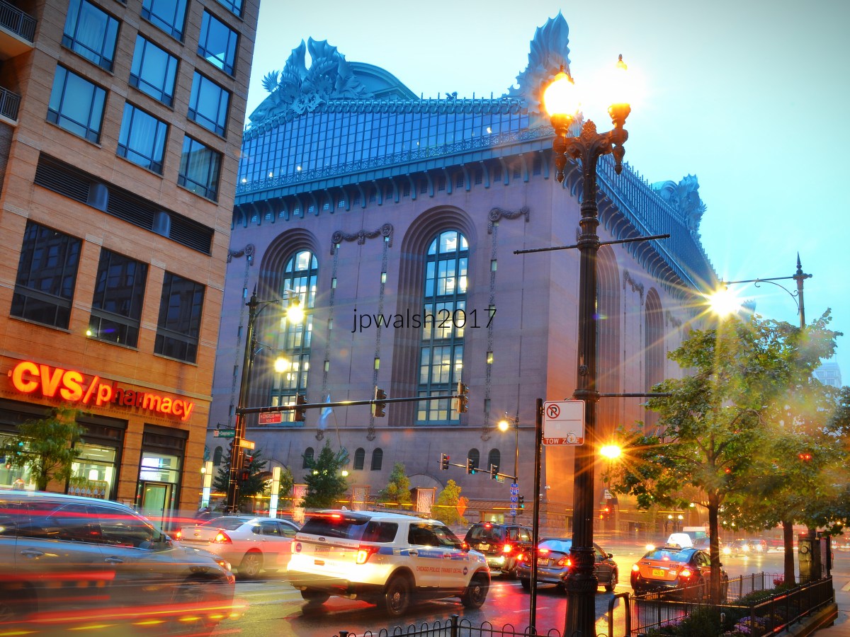 My Architecture & Design Photography: HAROLD WASHINGTON LIBRARY CENTER (1991), Hammond, Beeby & Babka; A . Epstein & Sons International, Assoc. Archs, 400 S. State Street, Chicago, Illinois, 60605.